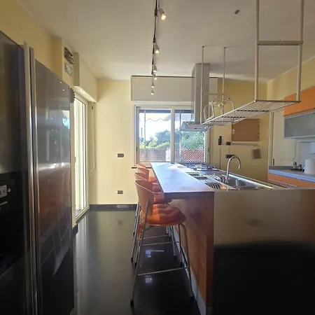 アパート Wh - - Vista Mare - Doppio Parcheggio Privato - Wifi サンレモ